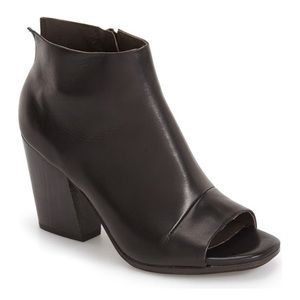 Coclico Den Open Toe bootie